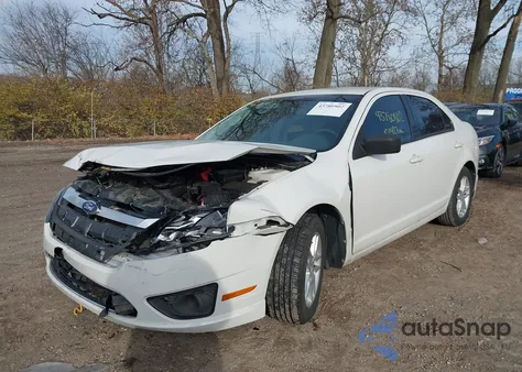 2012 Ford Fusion S из США, поврежденный, VIN 3FAHP0GAXCR105295